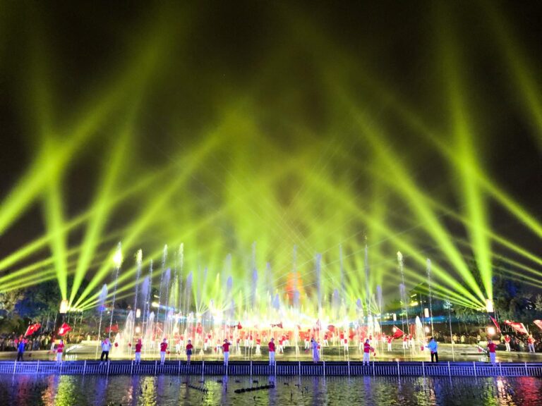 Night performance at the Giant Wild Goose Pagoda
